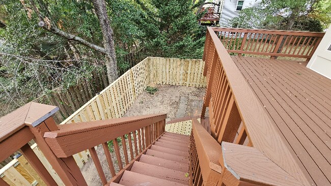Building Photo - 6342 Franconia Commons Dr