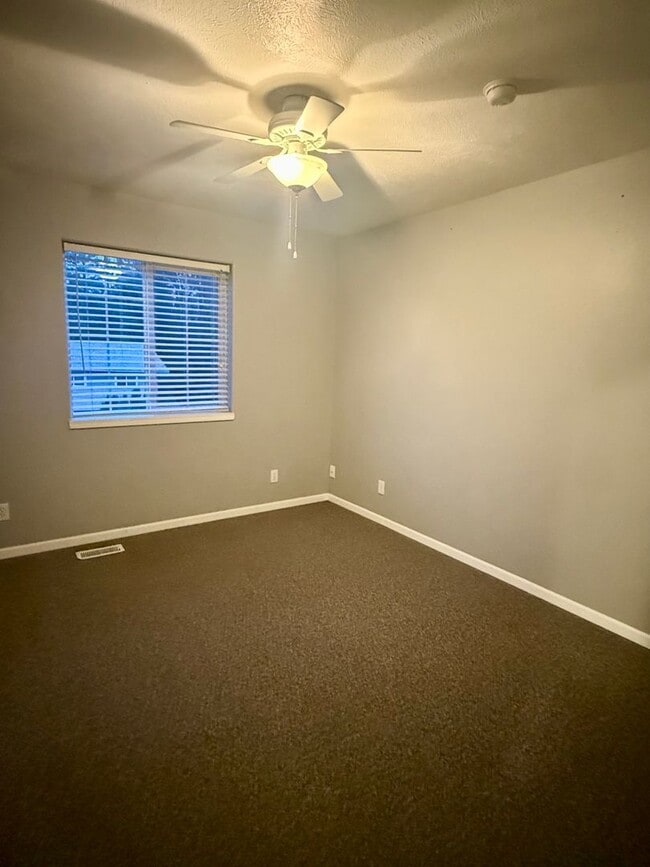 Building Photo - Cheney Home