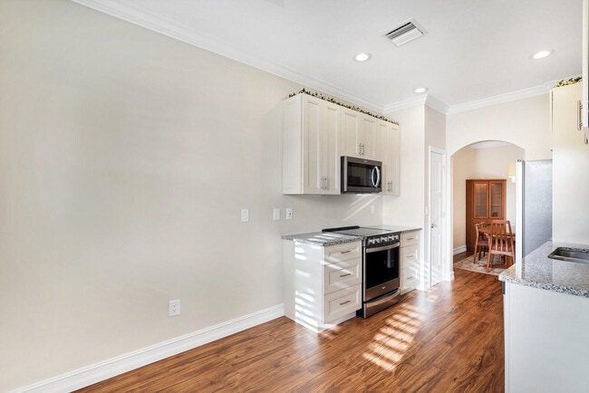 Building Photo - 2087 Wingate Bend