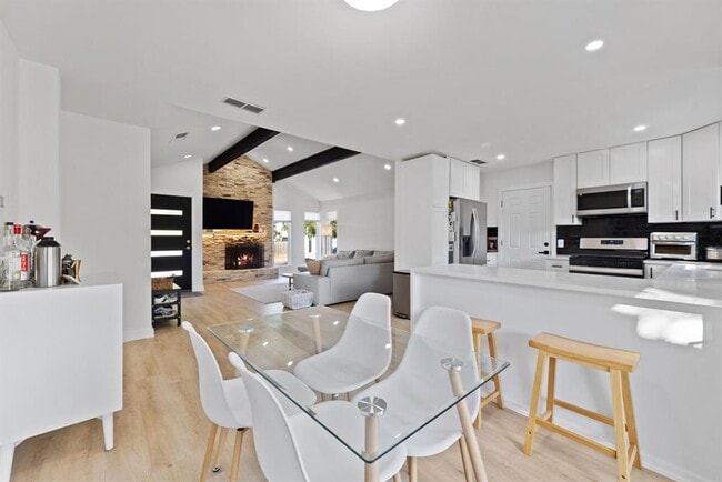 Building Photo - 5302 Woodmoor Dr