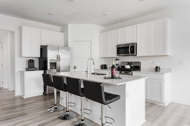 Building Photo - 17355 Wellburn Dr