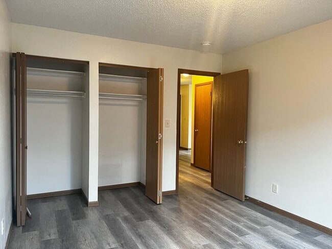 Building Photo - $1,250 | 3 Bedroom, 1 Bathroom Apartment | No Pets | Available for August 1st 2026 Move In!