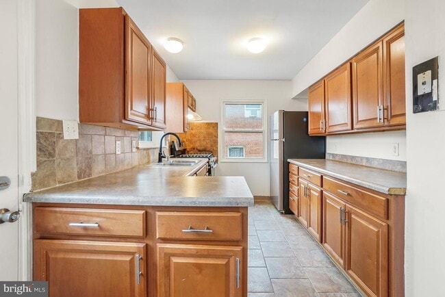 Building Photo - 6212 Carters Ln