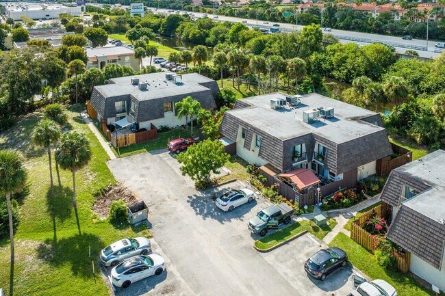 Building Photo - 1781 N Congress Ave