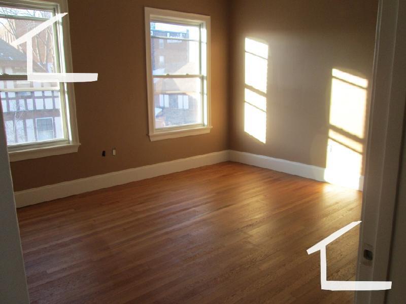 Building Photo - 8 Saint Lukes Rd