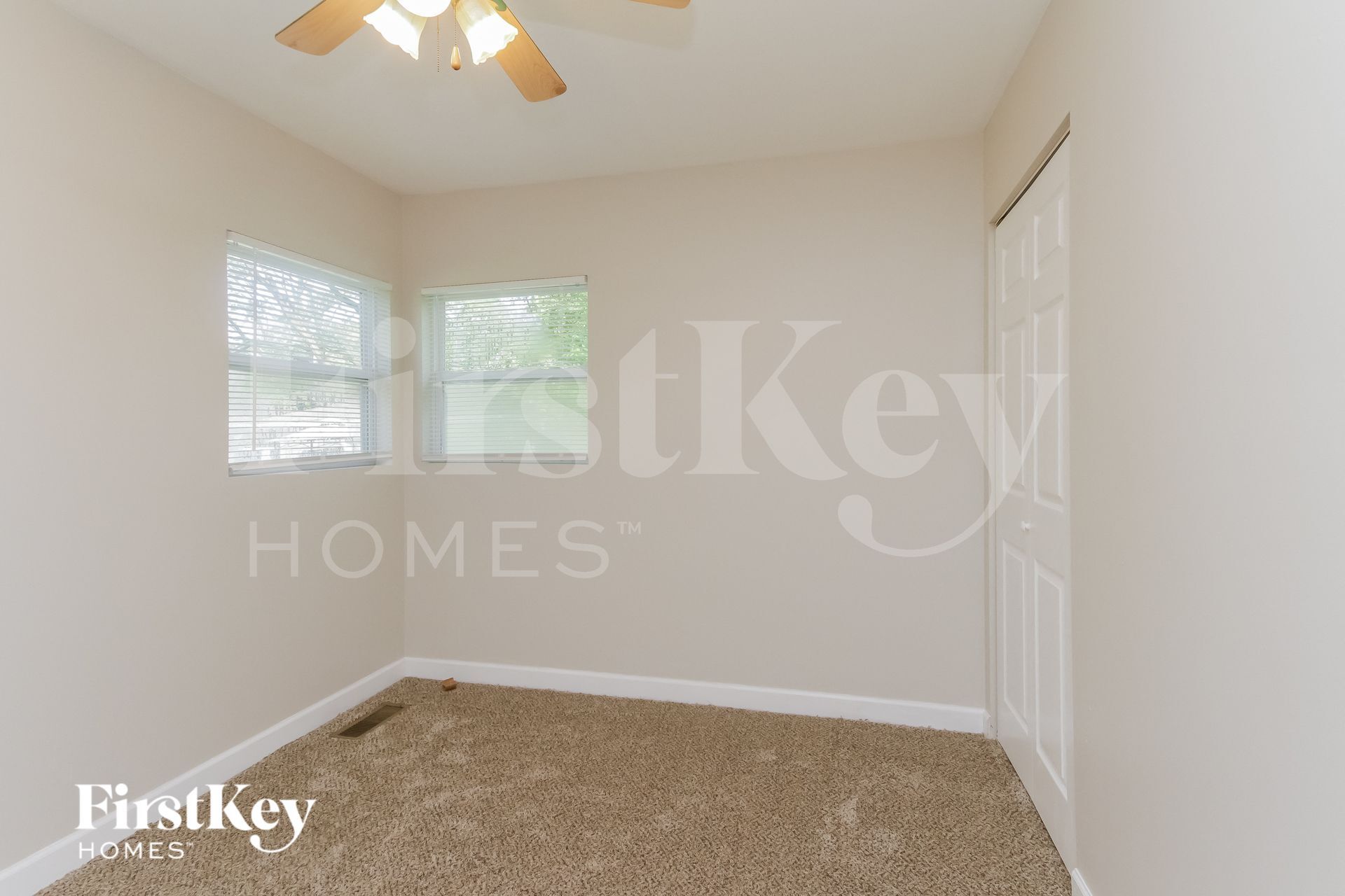 Building Photo - 484 Talala St