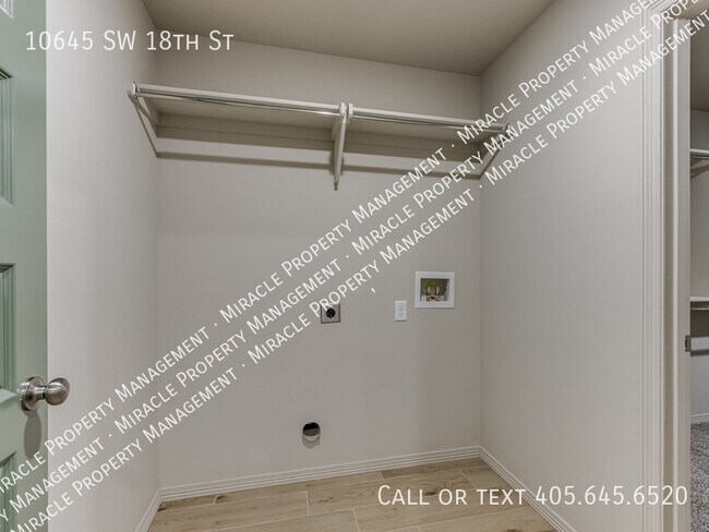 Building Photo - 10645 SW 18th St