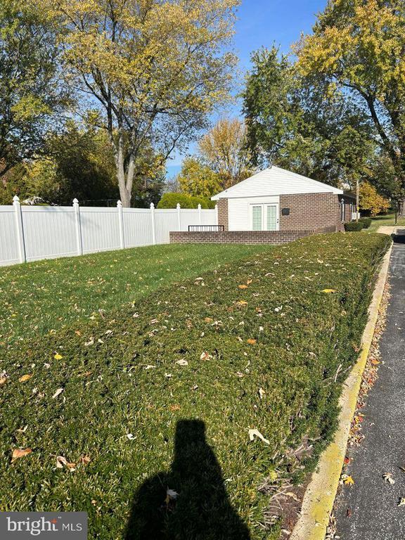 Building Photo - 4701 Pennell Rd