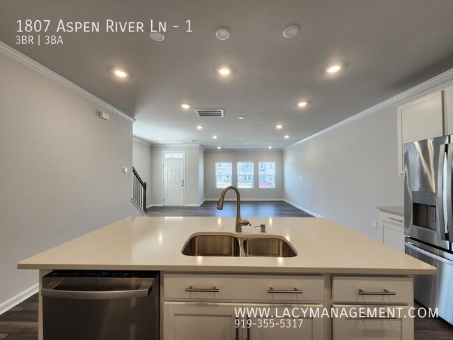 Building Photo - 1807 Aspen River Ln