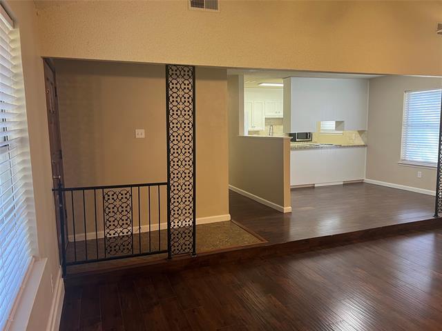 Building Photo - 4227 Altamesa Blvd