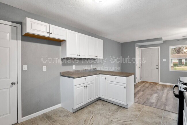 Building Photo - 50 Lynn Meadows Ln