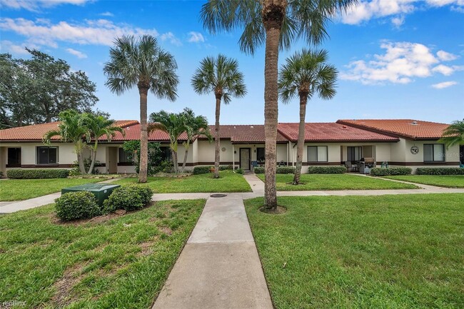 Building Photo - 2 br, 2 bath House - 7360 R Ulmerton Road