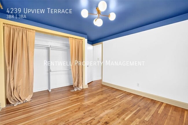 Building Photo - 4239 Upview Ter