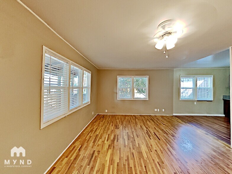 Building Photo - 7 Garrison Dr