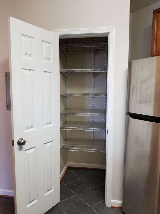 Building Photo - 2700 Bellforest Ct
