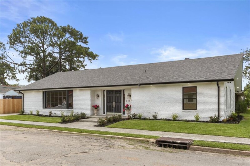 Building Photo - 2200 Carnot St