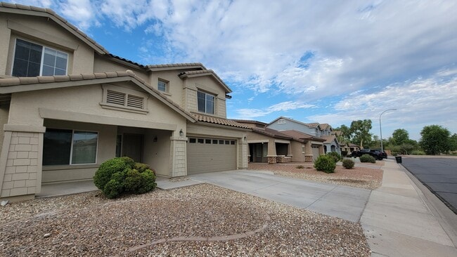 Building Photo - 4437 E Firestone Dr