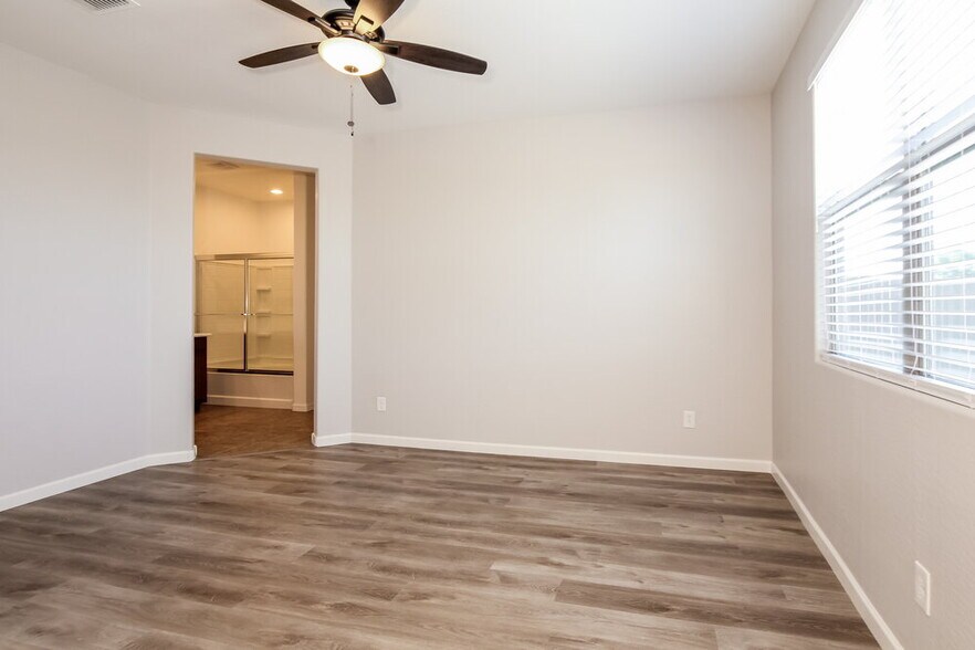Building Photo - 10404 W Hammond Ln