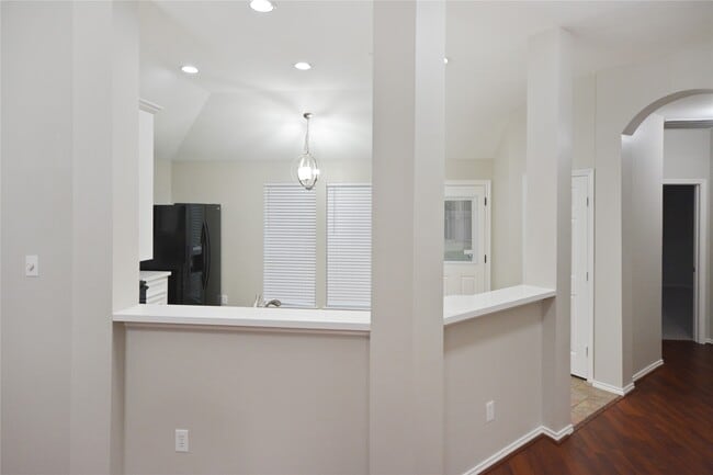 Building Photo - 21614 Brookchase Loop