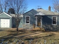 Building Photo - 45 Henquin Dr