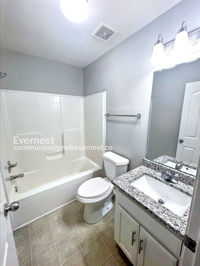 Building Photo - 3740 N Jot Dr