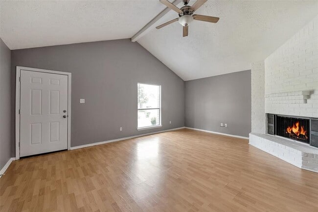 Building Photo - 20110 Misty Pines Dr