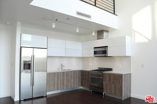 Building Photo - 1115 Sunset Blvd