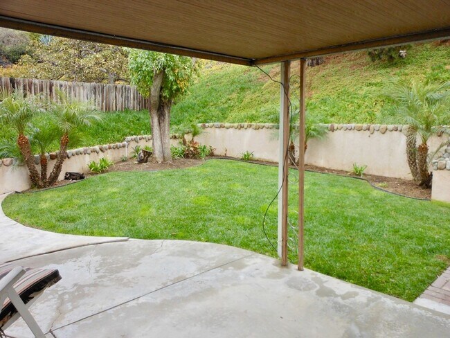 Building Photo - FOR RENT: Charming Single Level House, Pri...
