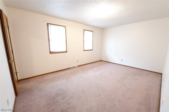 Building Photo - 1328 Richey Rd
