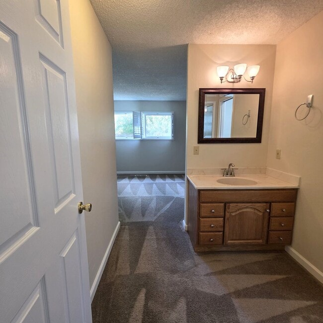 Building Photo - 4BD/2.5BA Single Story, Court Location on Walnut Creek Border