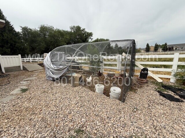 Building Photo - NO DEPOSIT Option Available for Qualified Renters!