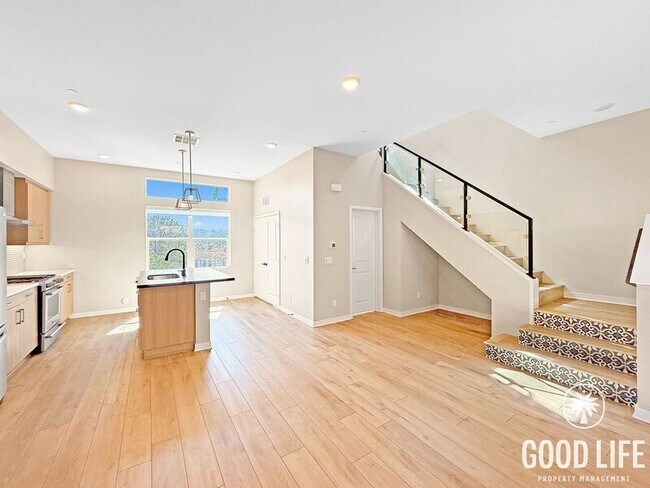 Building Photo - 10432 Harlow Cir