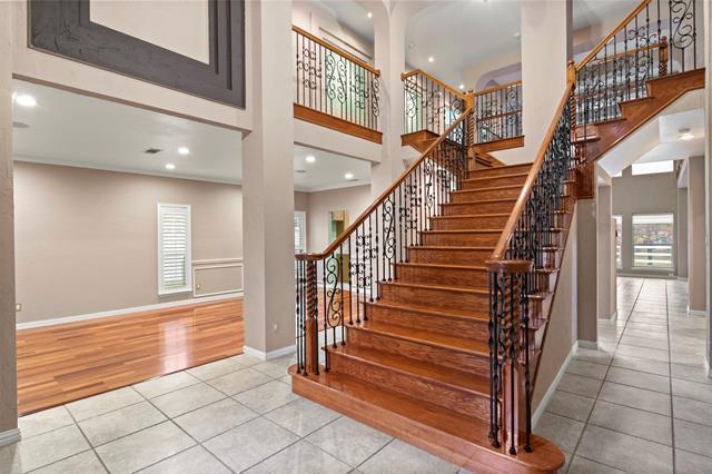 Building Photo - 808 Sabona Dr