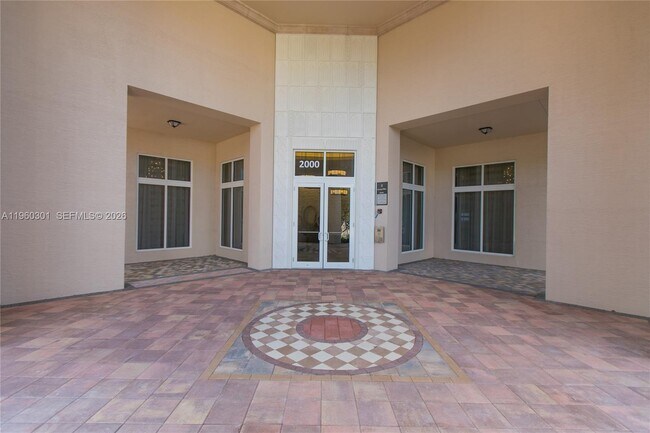 Building Photo - 2000 Salzedo St