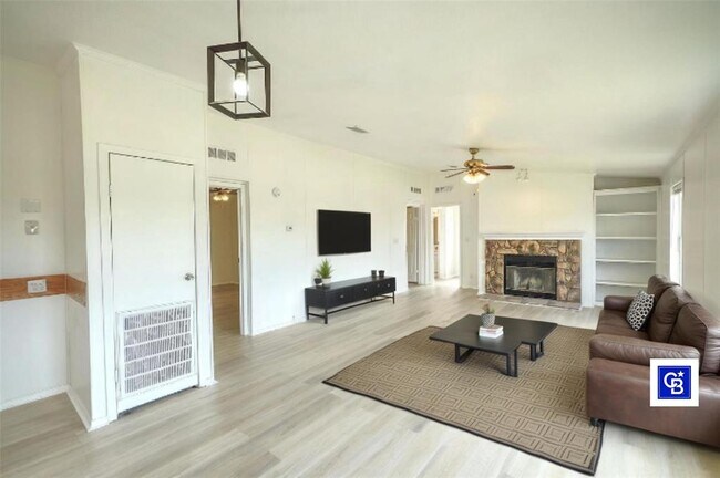 Building Photo - 132 Co Rd 247