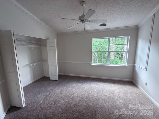 Building Photo - 609 Mountainwater Dr