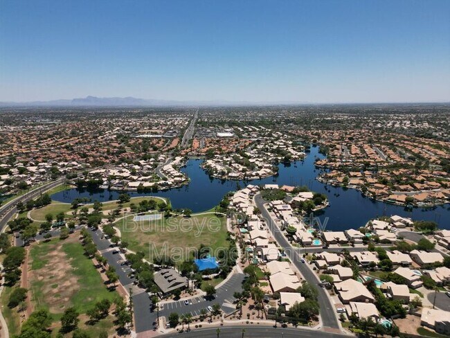 Building Photo - 809 S Lagoon Dr