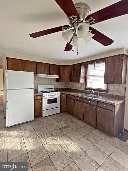 Building Photo - 304 Dew Drop Rd