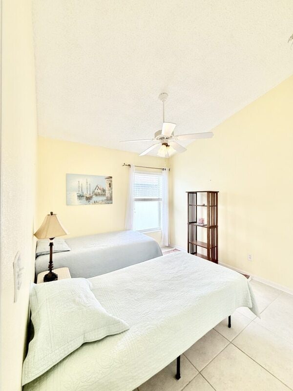 Building Photo - 854 Addison Dr NE