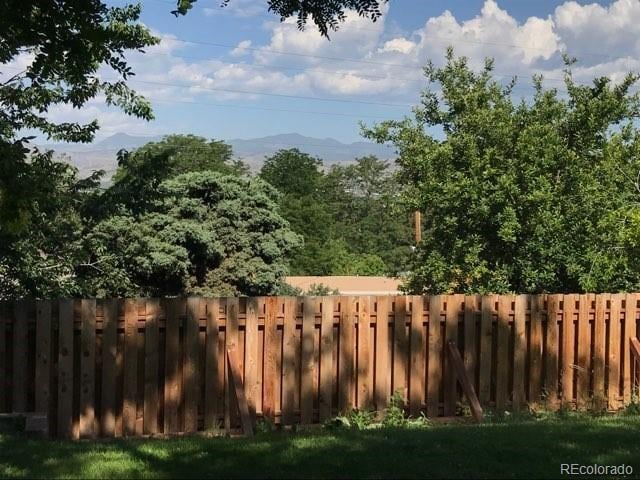 Building Photo - 33 Skyline Dr