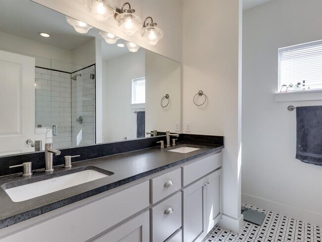 Building Photo - 1109 Euphoria Bend