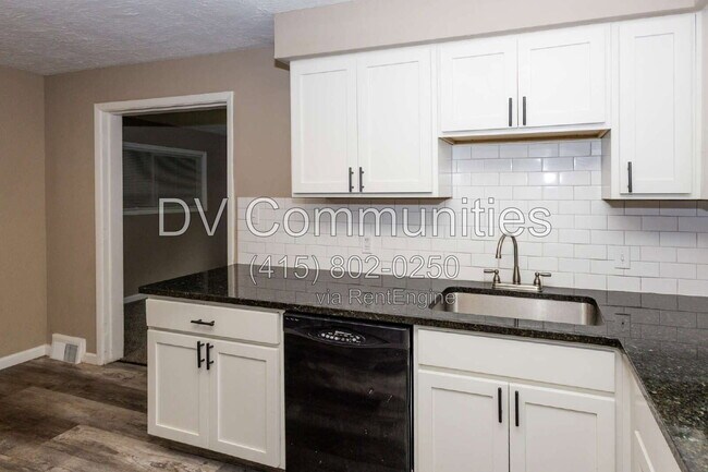 Building Photo - 16605 Kollin Ave