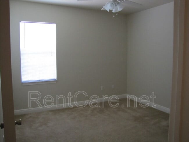 Building Photo - 130 Southern Pecan Cir