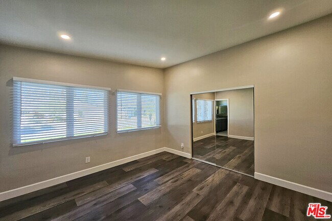 Building Photo - 23526 Dolorosa St