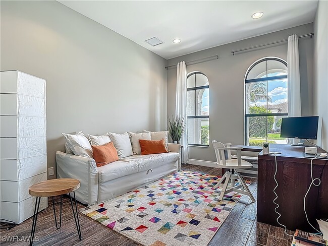 Building Photo - 4524 Tamarind Way
