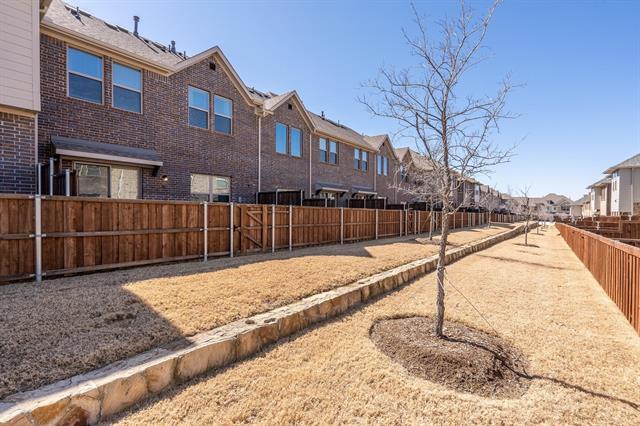 Building Photo - 2740 Majesty Dr
