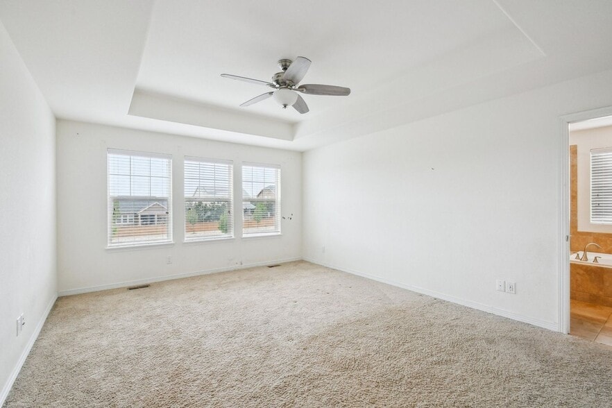 Building Photo - 8910 Azalea Ct