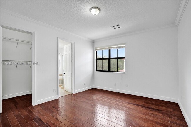 Building Photo - 8387 NW 38th St
