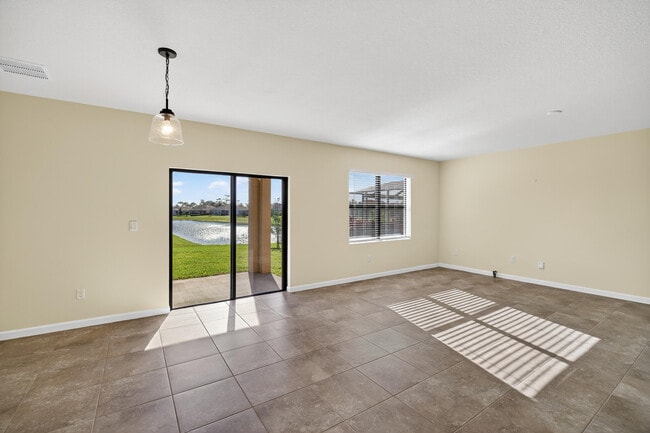 Building Photo - 6580 Canterbridge Dr