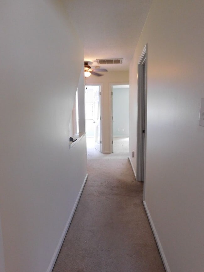 Building Photo - 149 Quarterdeck